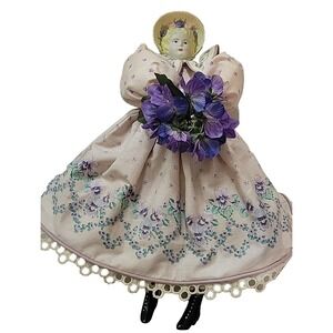 Vtg Daisy Kingdom Sarah Jane Doll dress Purple Violets Bonnet & bouquet 15"Vinyl